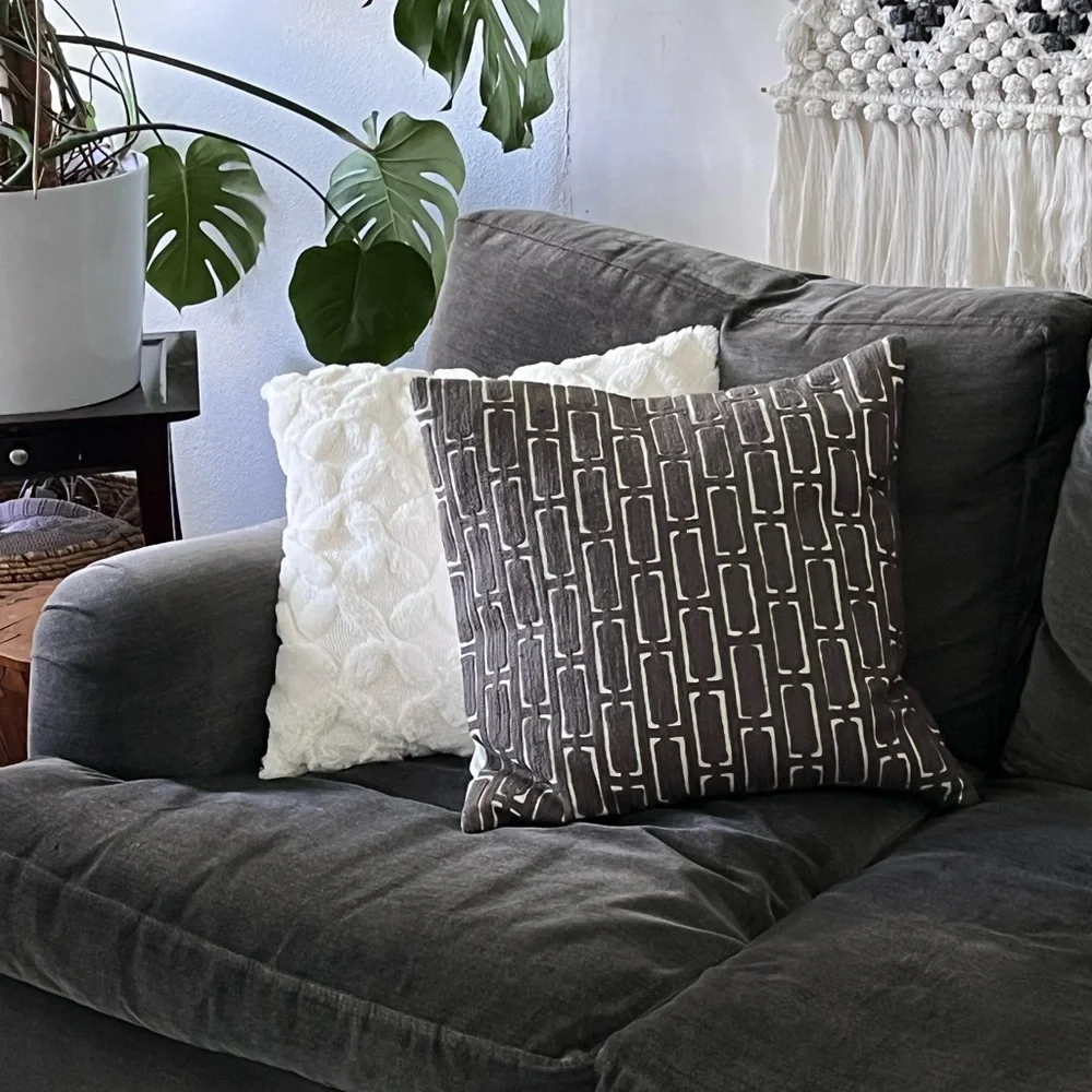 West Elm 20x20 Mid Century Pattern Geo Bracket Gray Pillow Cover